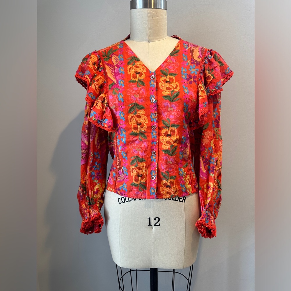 NEW WITHOUT TAGS - Farm Rio long sleeve blouse